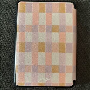 Plaid Patterned Kindle Case - Pink and Gold